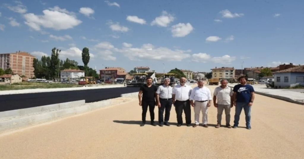Çöplü Caddesinde Genişletme Çalışmaları Sürüyor