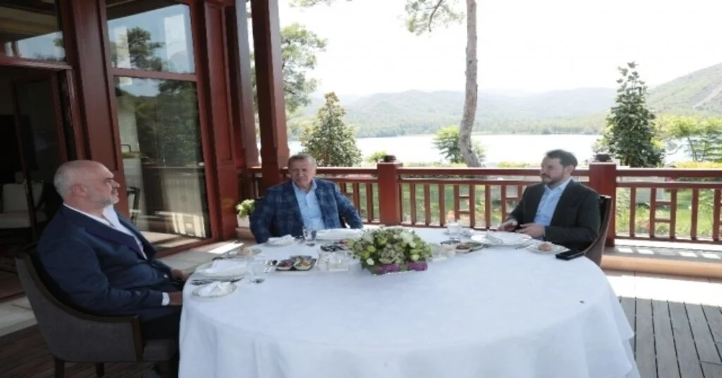 Cumhurbaşkanı Erdoğan, Arnavutluk Başbakanı Ramayı Kabul Etti