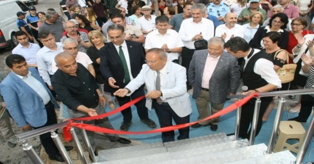 Cumhuriyet Tırı Devrekte