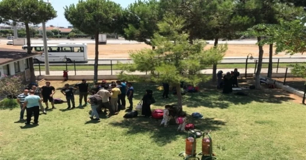Didimde 41 Göçmen Yakalandı