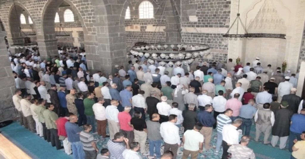 Diyarbakırda 15 Temmuz Şehitleri İçin Mevlit Okutuldu
