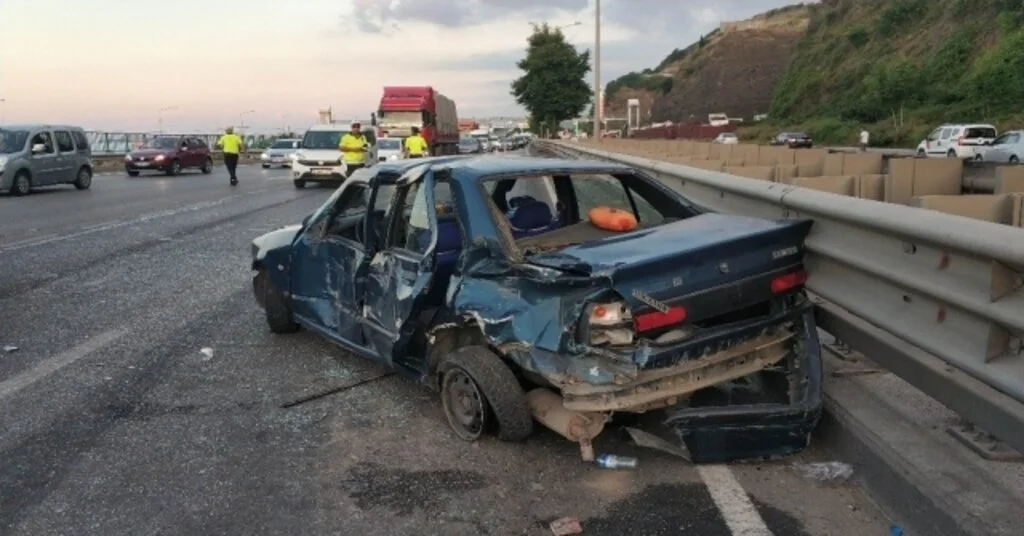 Düğün Konvoyunda Kaza: 2 Yaralı