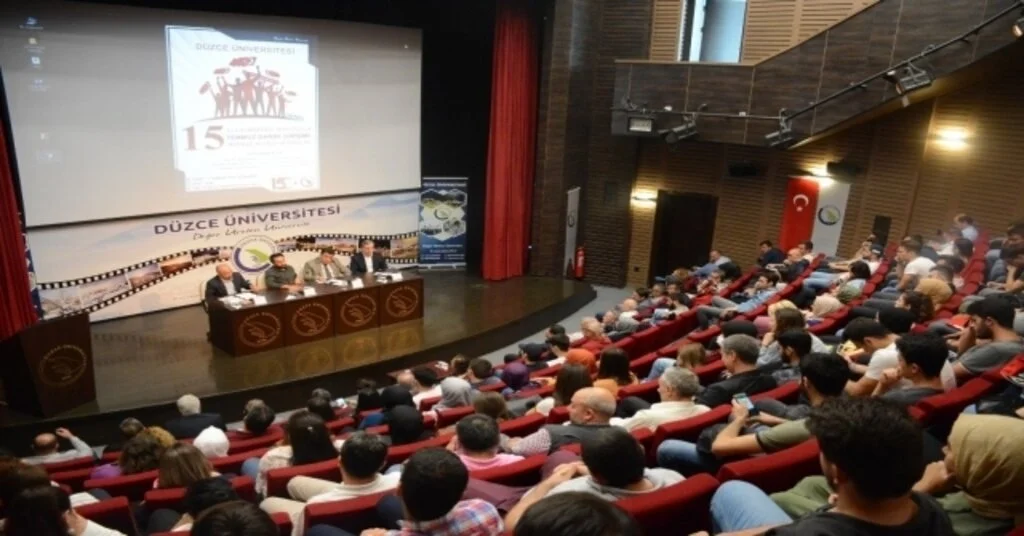 Düzcede “Uluslararası Boyutuyla 15 Temmuz” Paneli