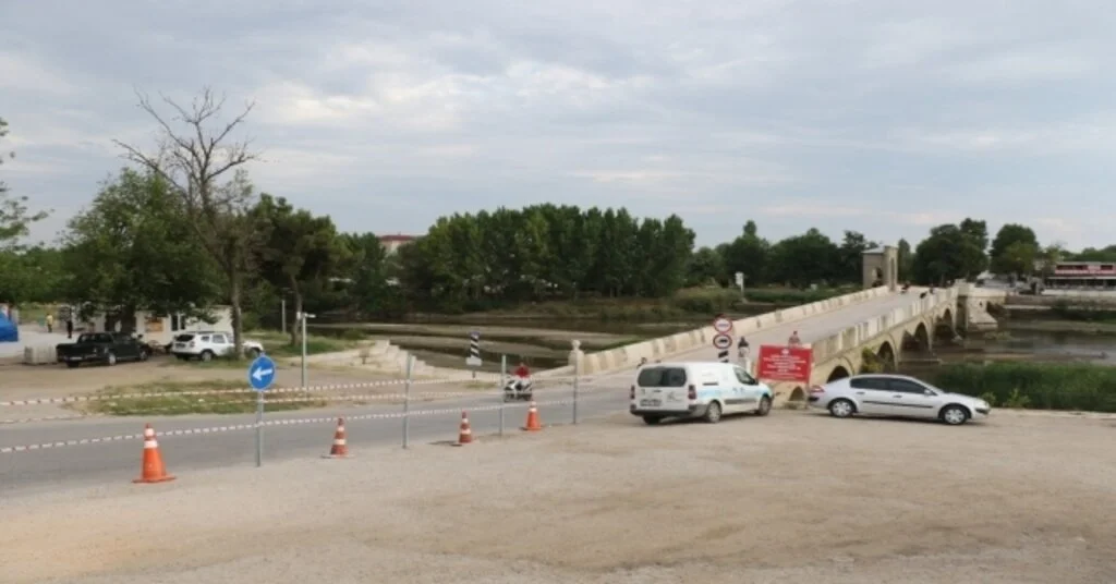Edirnede Tarihi Tunca Köprüsü Restorasyona Alındı