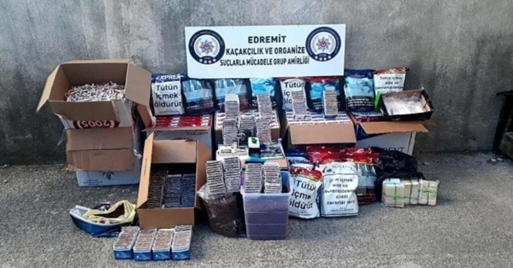 Edremitte Polisten Kaçak Sigara Operasyonu