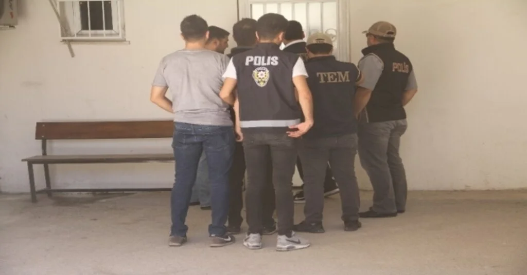 Elazığ Merkezli Fetö Operasyonu: 4  Gözaltı