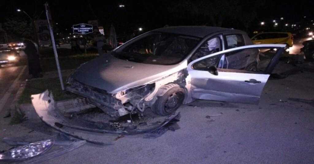 Elazığda Trafik Kazası: 4 Yaralı