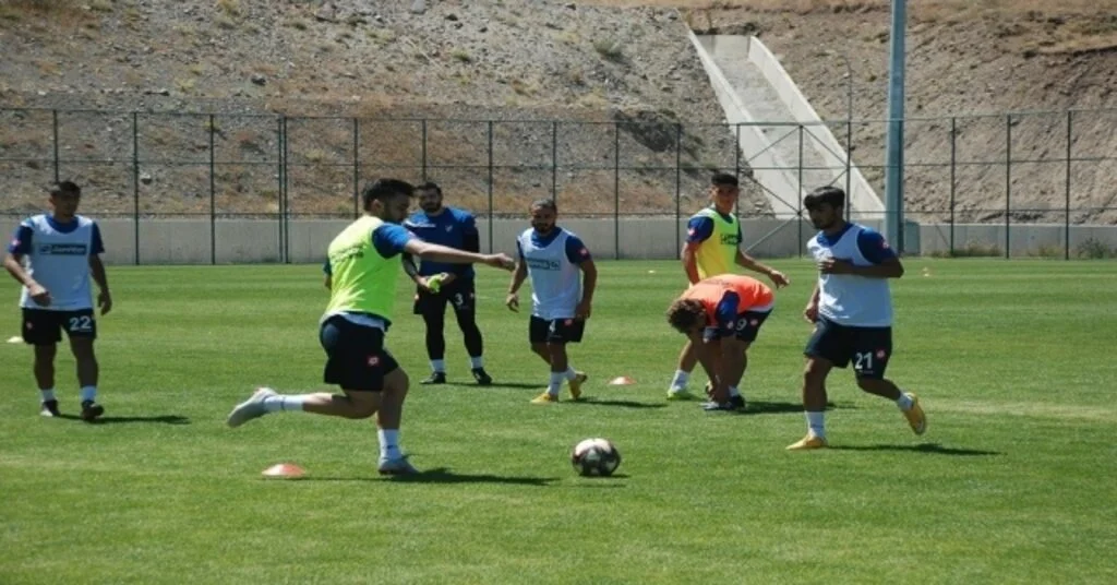 Elazığsporda Erzurum Kampı Başladı