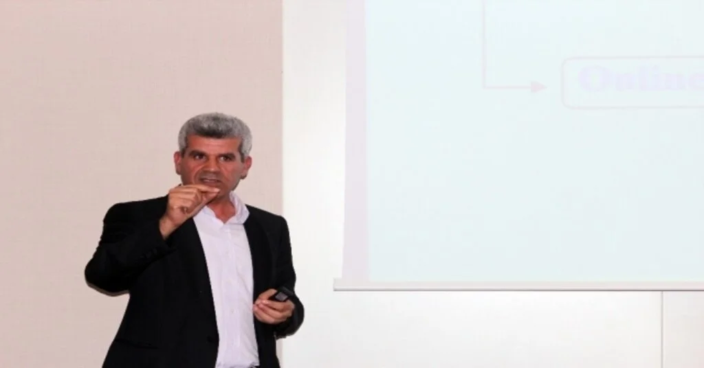 Emekli Polis Ve Adli Bilişim Uzmanı İsa Altun: “Hedeflerindeki İnsanların Tüm Kişisel Verilerine Ulaşıyorlar”