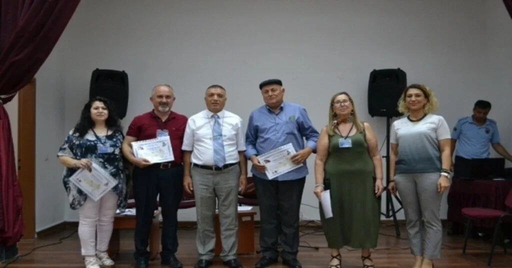 Eskişehirli Sanatçılar Hükümlü Ve Tutuklulara ‘Şiir Dinletisi Ve Halk Müziği Konseri Verdiler