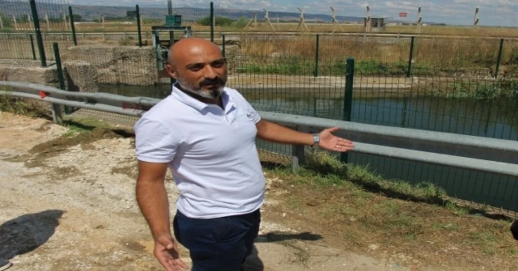 Evladını Kaybeden Babanın Sitemi