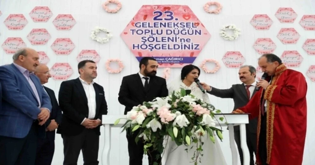 Evlenecek Çiftler En Çok Nisan Ayını Tercih Ediyor