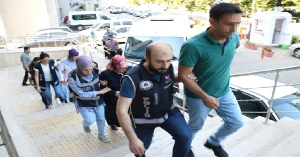 Fetö Operasyonunda 8 Şüpheli Adli Kontrolle Serbest
