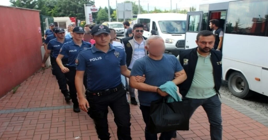 Fetönün Gizli Dershanelerinde Yakalanan Öğretmenler Adli Kontrolle Serbest