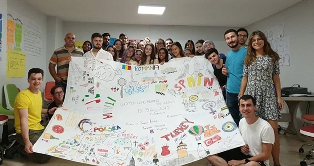 Gençlerden 'Kadına Şiddete' Savaş