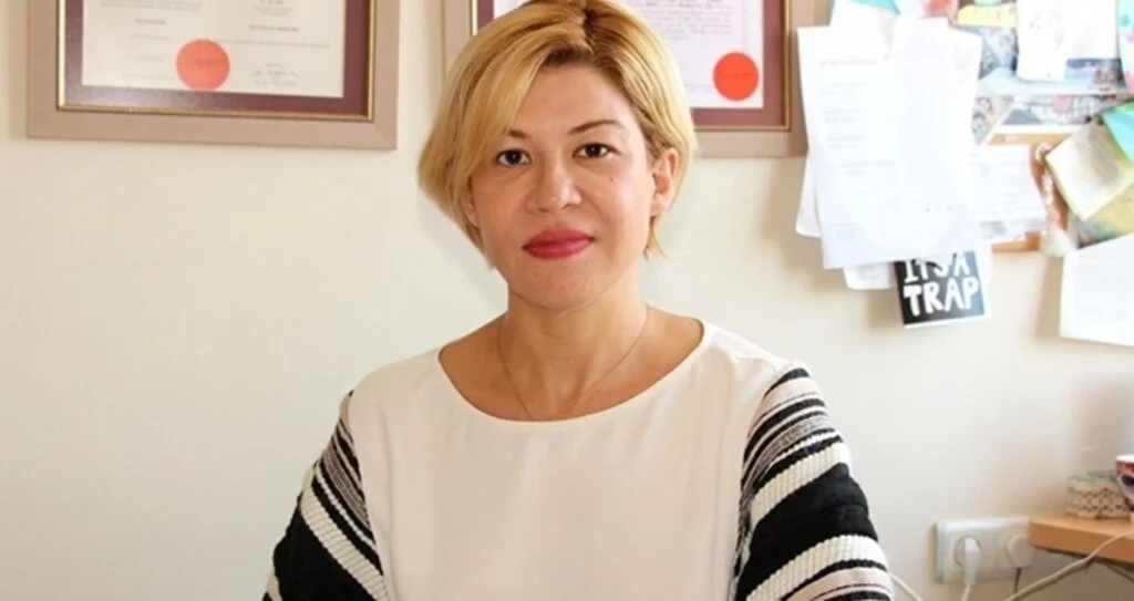 Güzel olmak için güzelliğinizden olmayın 