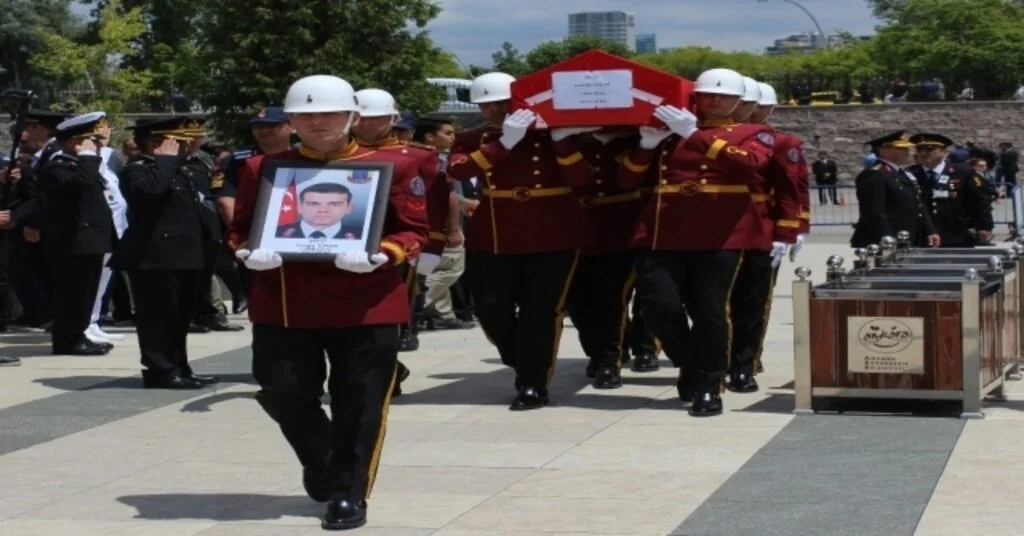 Hakkari Şehidi Cengiz Tokur Son Yolculuğuna Uğurlandı