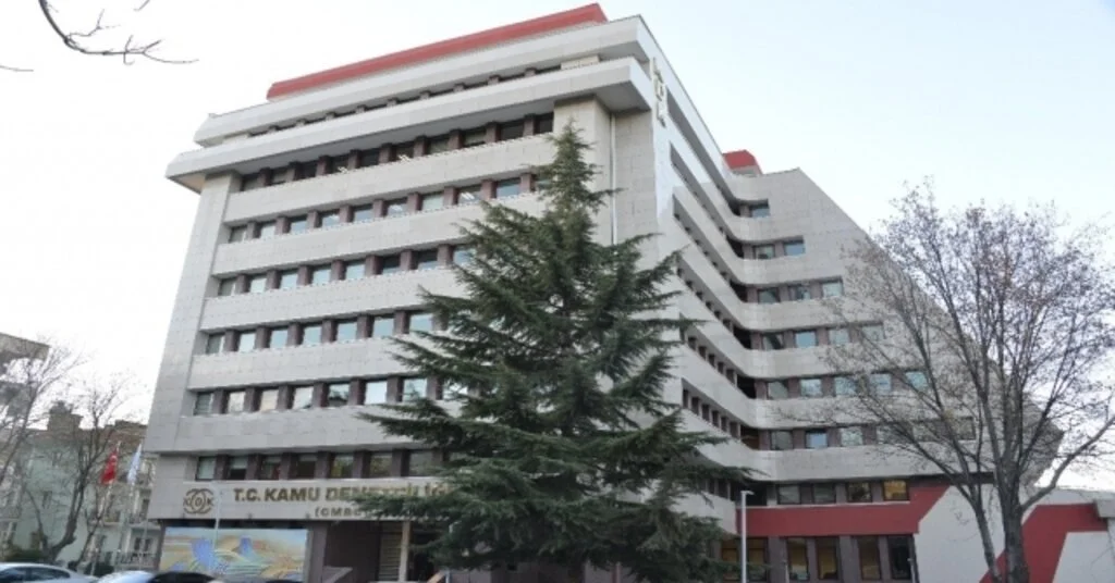 Hasta Kızının Tedavisi İçin Ankaraya Tayin İsteyen Doktoru Kdk Haklı Buldu