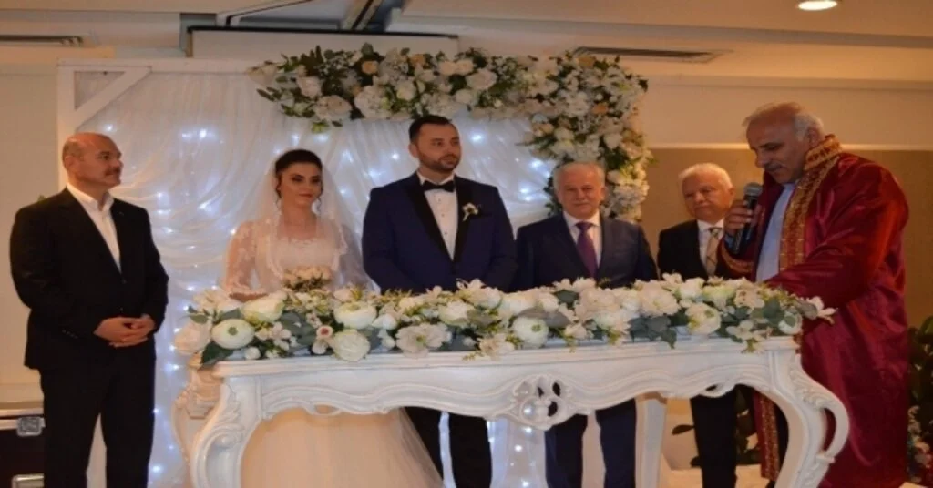 İçişleri Bakanı Süleyman Soylu Memleketi Trabzonda Nikâh Şahitliği Yaptı