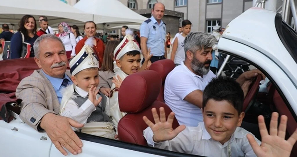 İlkadım'da sünnet şöleni 