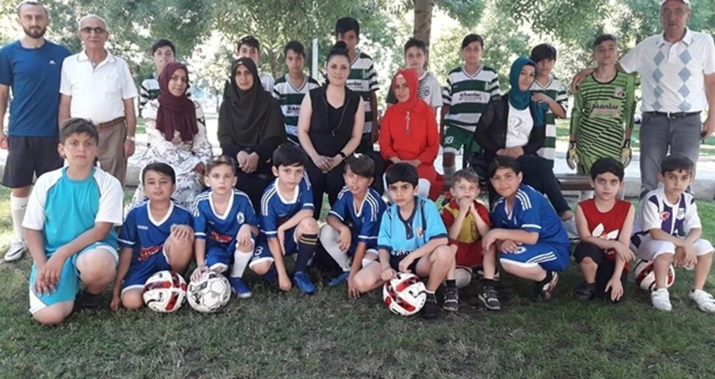 İLKLERİ YAŞATMAYA DEVAM EDİYORLAR