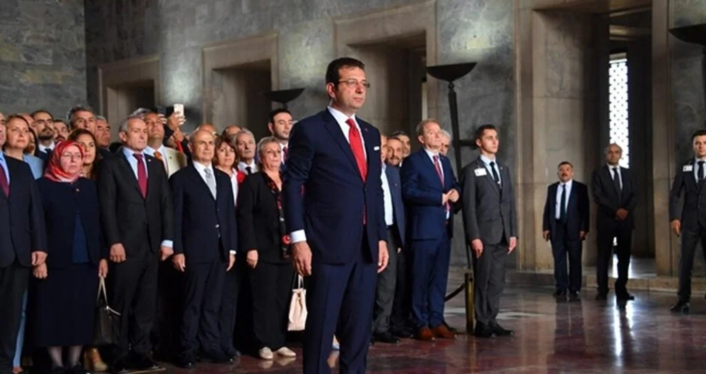 İmamoğlu ikinci kez Anıtkabir'de