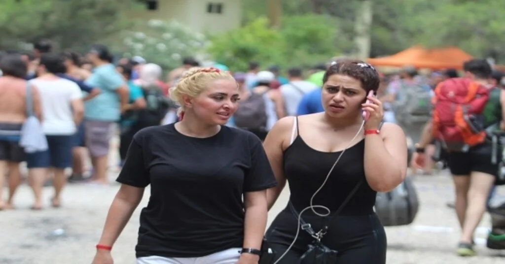 İnternet Üzerinden Bilet Alıp 48 Saatte Geldiler, Pişman Oldular