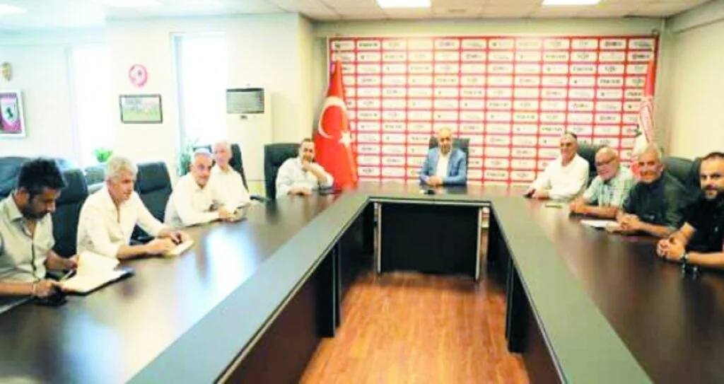 İsmail Hakkı Kasapoğlu'ndan Başkan Uyanık'a ziyaret