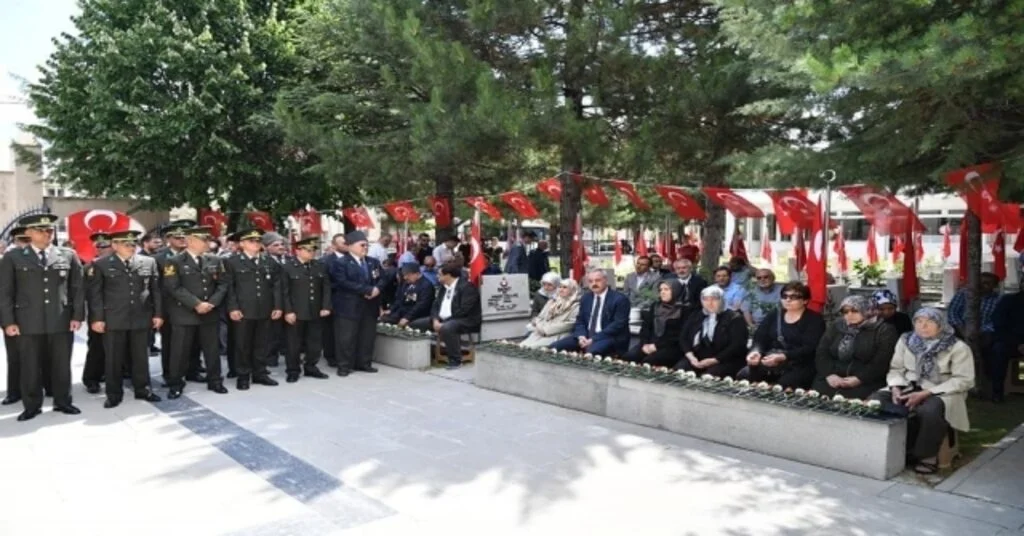 Ispartada 15 Temmuz Demokrasi Ve Milli Birlik Günü