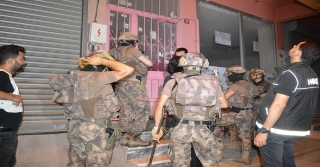 İstanbul Gaziosmanpaşada Dev Narkotik Operasyonu