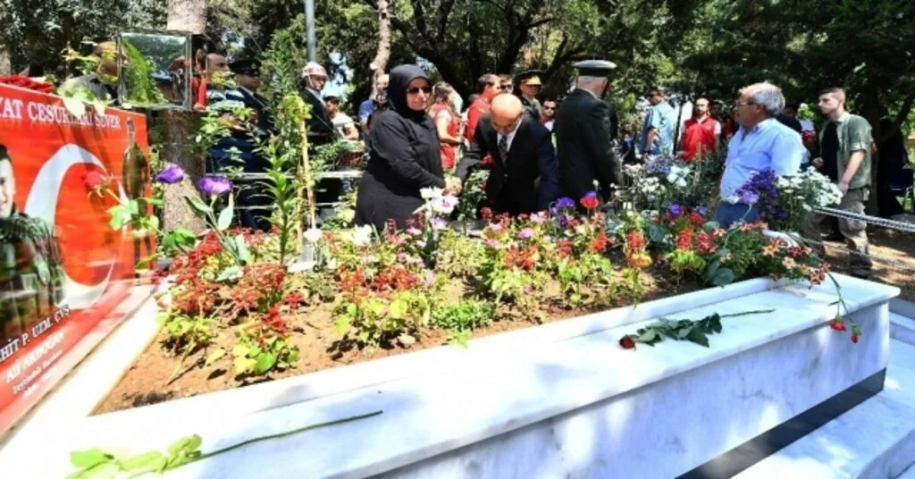 İzmirde 15 Temmuz Şehitleri Anıldı