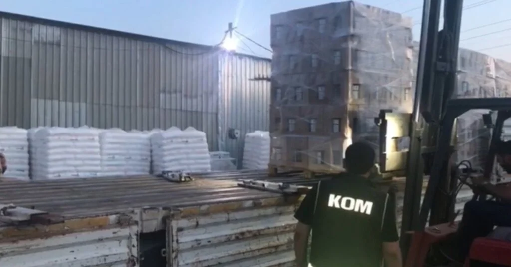 İzmirde Sahte İçki Operasyonu: 14,4 Ton Etil Alkol Ele Geçirildi