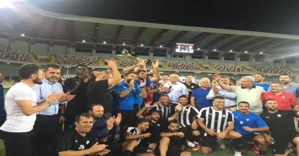 İzmirde Tsyd Ege Kupası Heyecanı