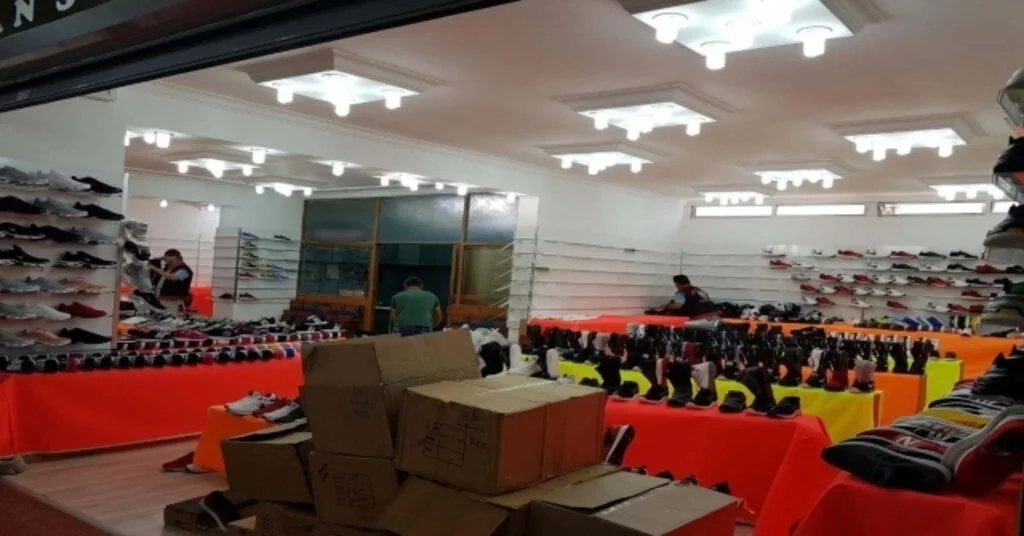 İzmirdeki Taklit Ürün Operasyonunda Büyük Darbe