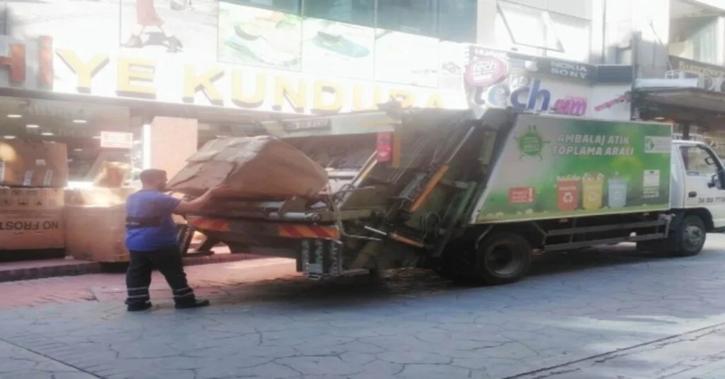 İzmitte Ayda 600 Ton Kağıt Toplanıyor
