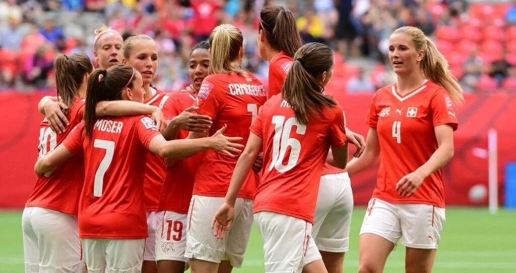 Kadın futboluna 500 milyon dolar akacak