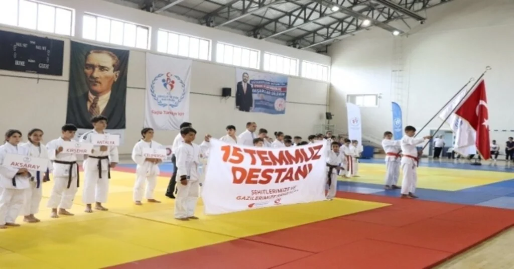 Karamanda Türk Devletleri Dil Kupası Judo Şampiyonası Başladı