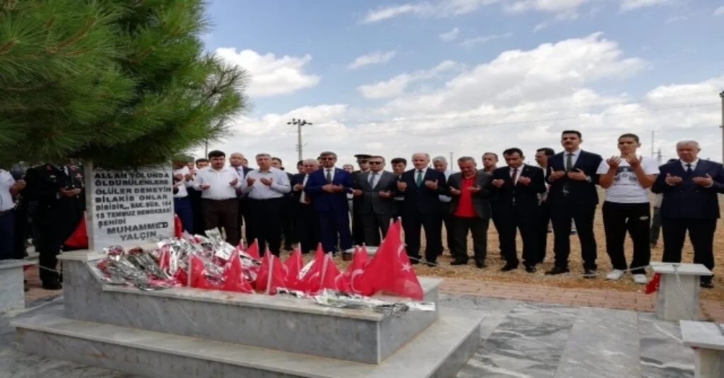 Karamanlı 15 Temmuz Şehidi Mezarı Başında Anıldı