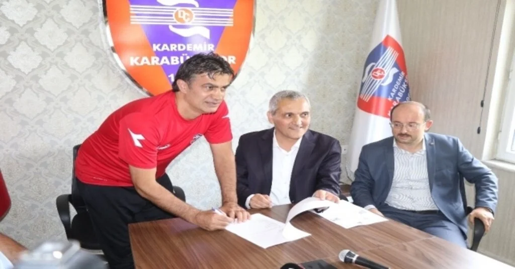 Kardemir Karabüksporda Yeni Teknik Adam İsmail Demirci Oldu