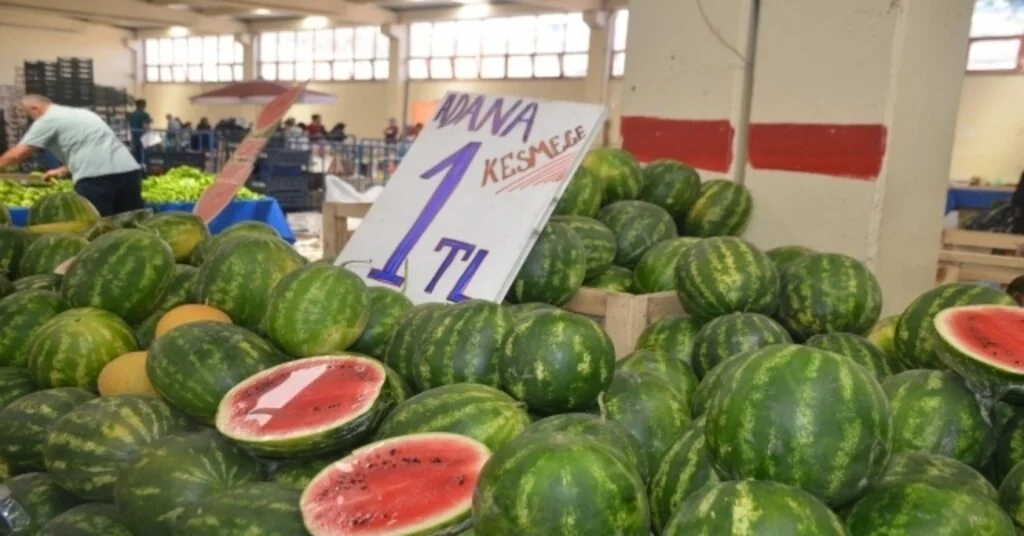 Karpuz Hala Yarım Satılıyor
