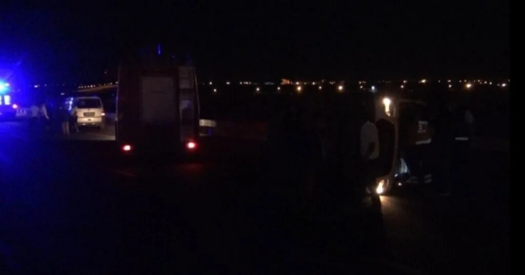 Karsta Ambulans Kaza Yaptı: 3 Yaralı