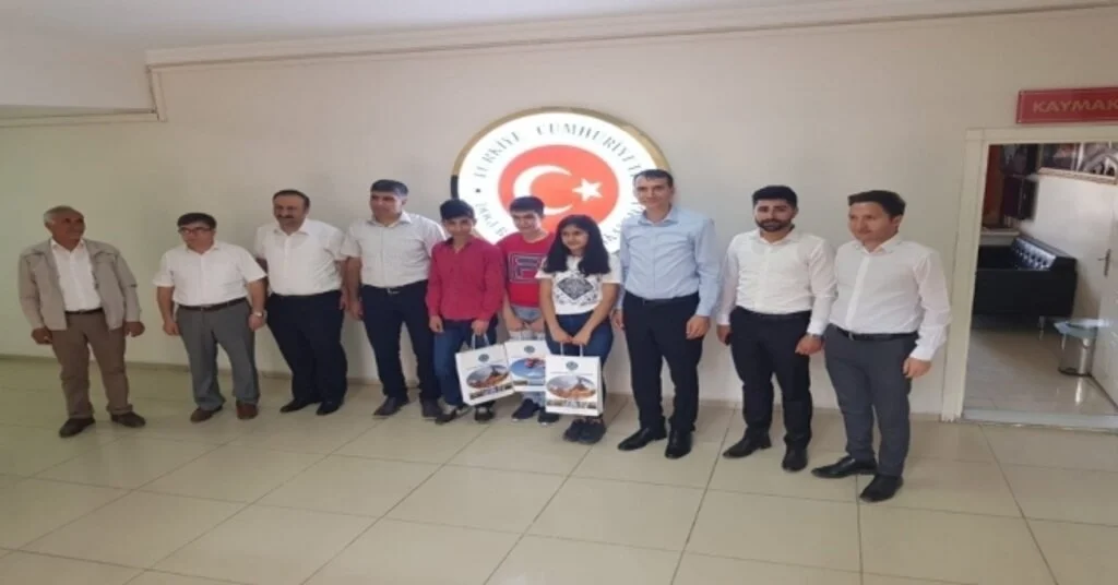 Kaymakam Engin Şampiyonları Ödüllendirdi