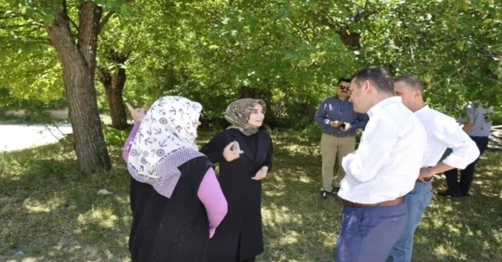 Kaymakam Ürkmezer Köylerde Vatandaşların Dertlerini Dinliyor