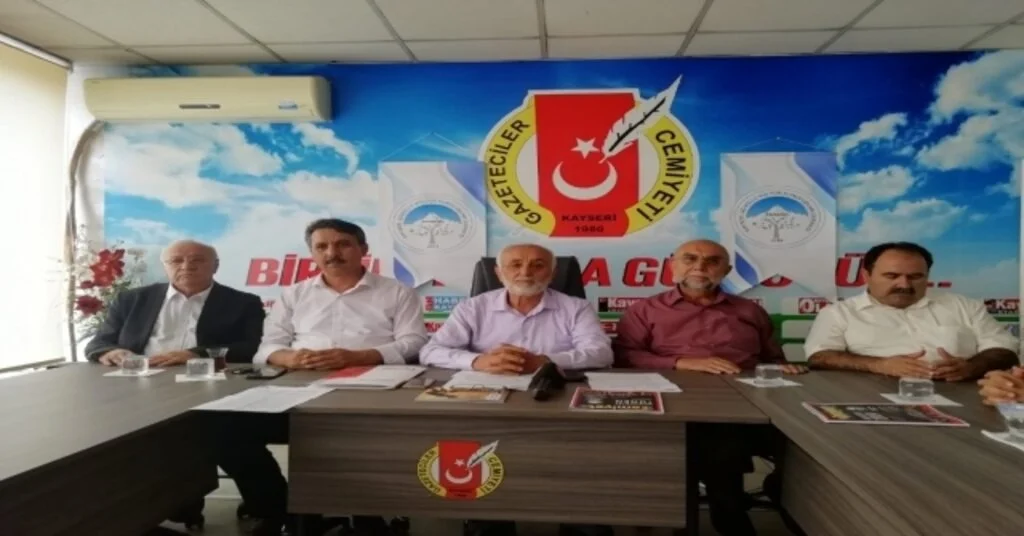 Kayseri Gönüllü Kültür Kuruluşları Başkanı Taş: “15 Temmuzda Nasıl Yönetimimize Sahip Çıktıysak, Bugün De Yerel Yönetimlerimize Öyle Sahip Çıkacağız”