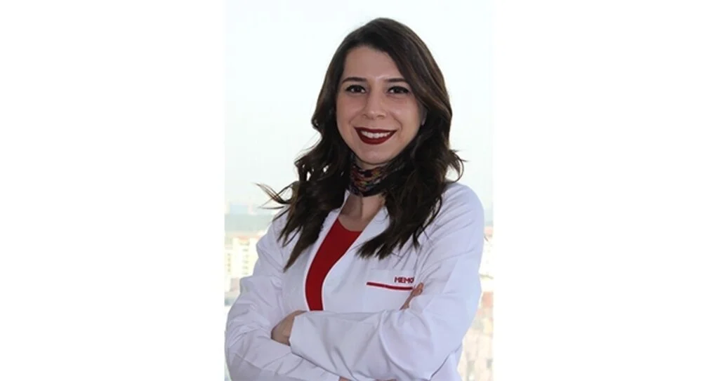 KENDİSİ KÜÇÜK ETKİSİ BÜYÜK MEYVE KİRAZIN 6 YARARI