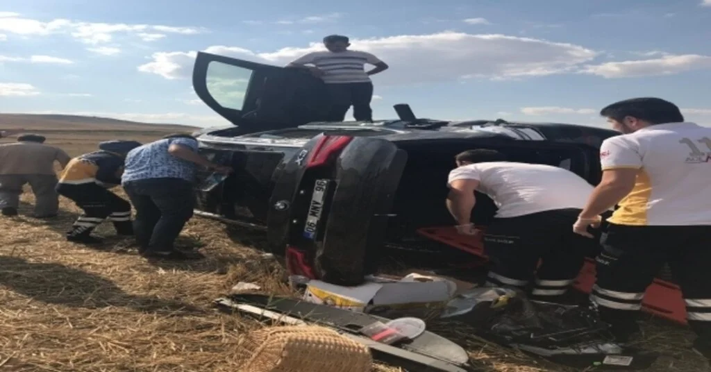 Kırıkkalede Otomobil Takla Attı: 2 Yaralı