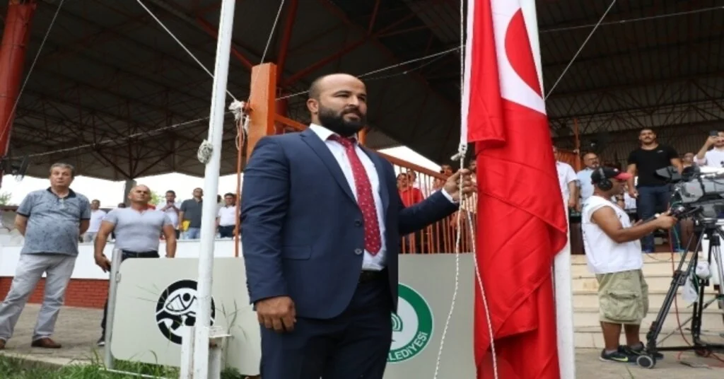 Kırkpınarın Açılış Töreninde Islıklama Krizi