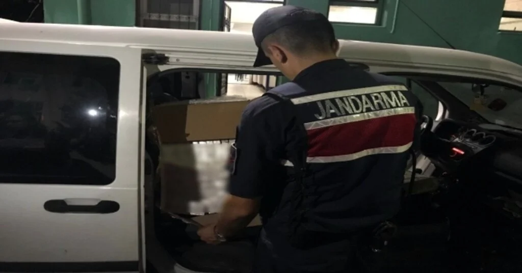 Kocaelide 2 Bin Paket Kaçak Sigara Yakalandı