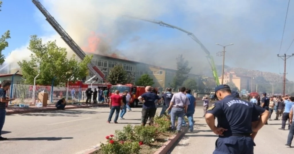 Konyadaki Silah Fabrikasındaki Yangın Söndürüldü