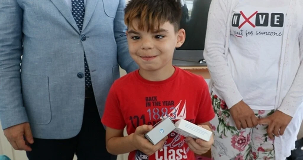 Küçük Emrecan Yeniden Duyacak 